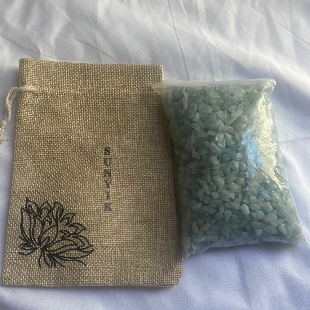 Aquamarine pieces 460 grams